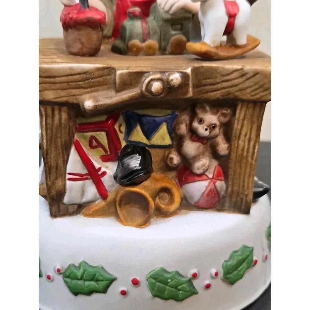 VtG Enesco Christmas Santa Claus Shoppe Musical Cantique De Noel 1985‎ Working